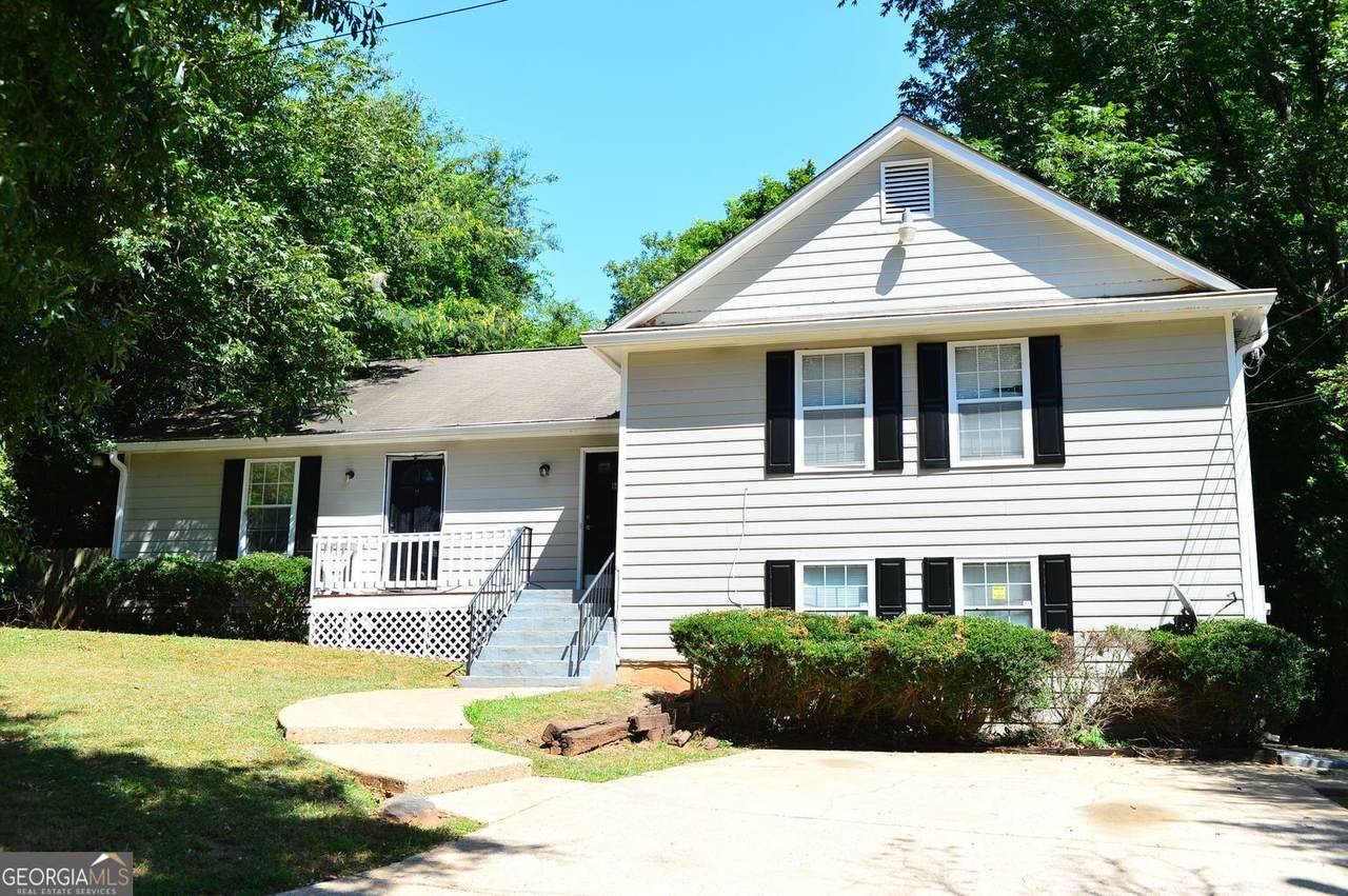 3250 College Street - Photo 1