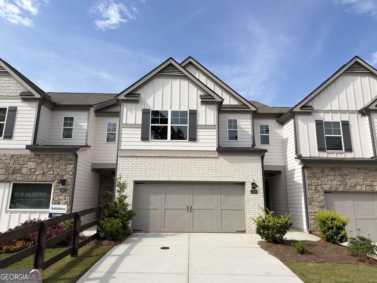 2409 Bayberry Street - Photo 1