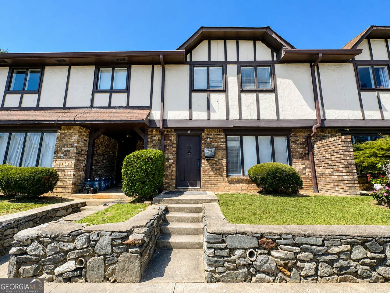 1809 Ashborough Circle - Photo 1