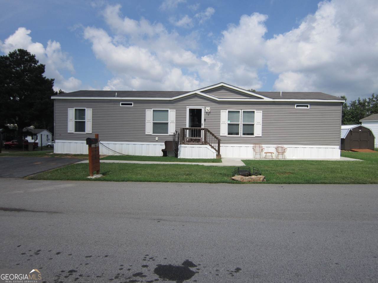 374 Robin Lane - Photo 1