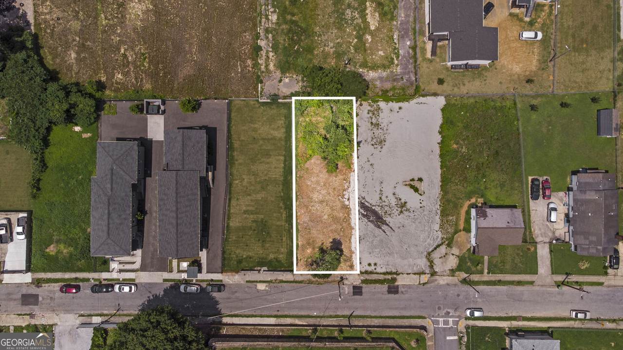 602 Paines Avenue - Photo 1