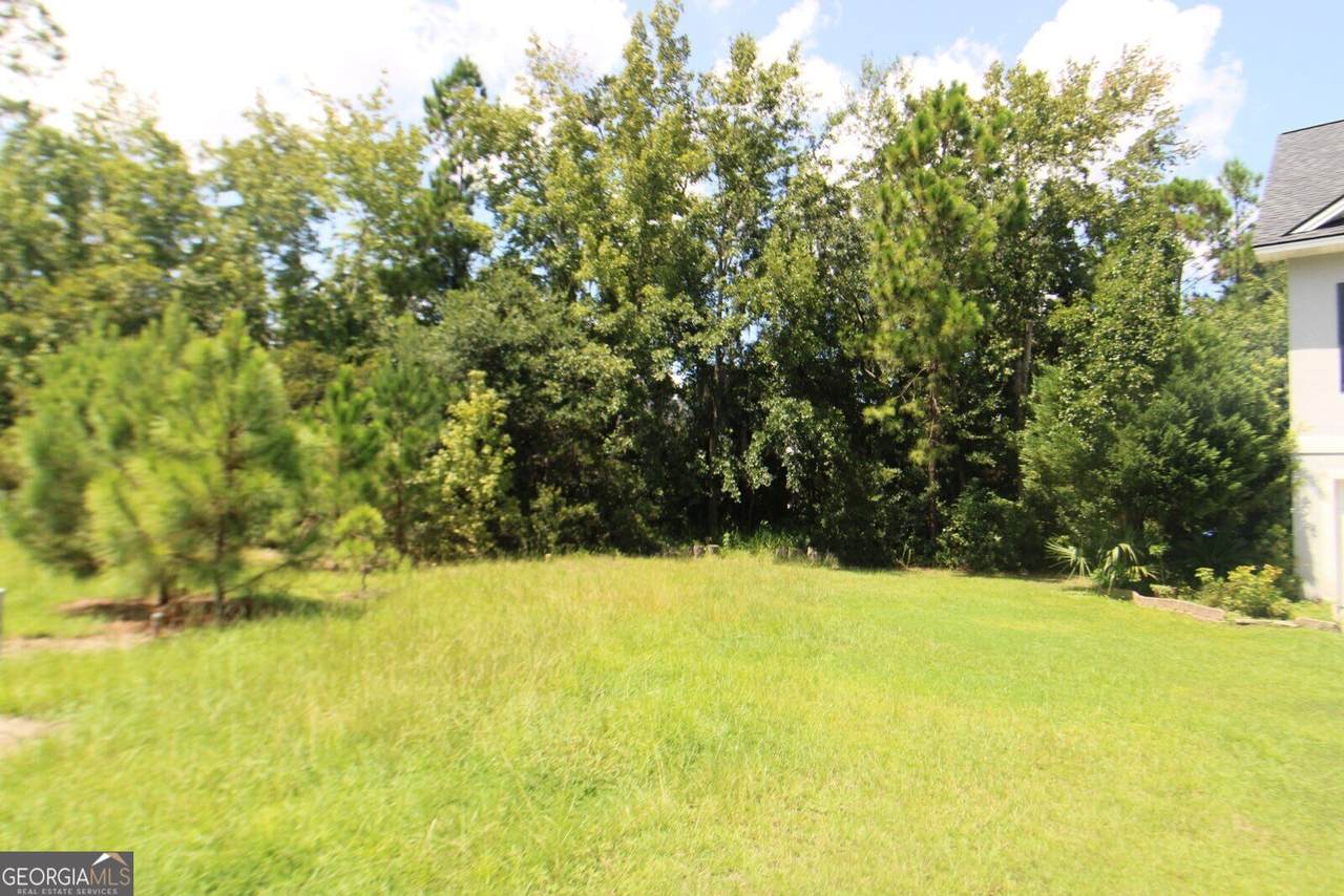 202 Drayton Circle - Photo 1