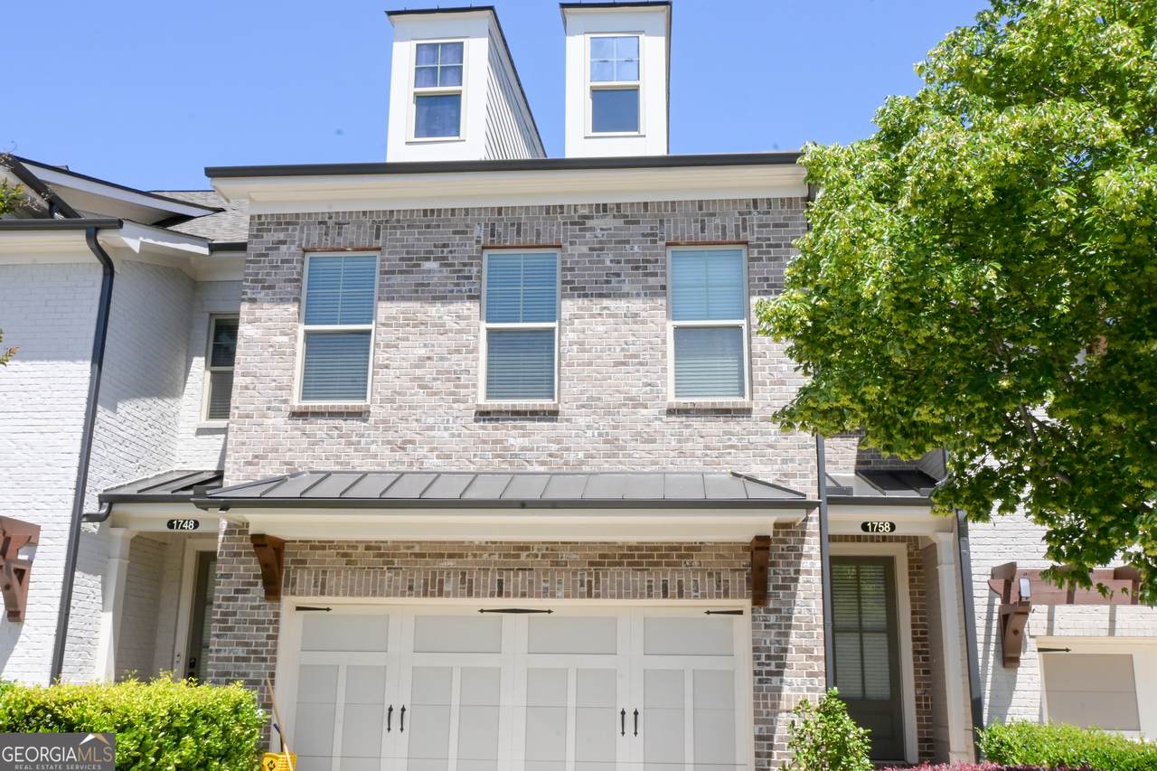 1758 Glenview Park Circle - Photo 1