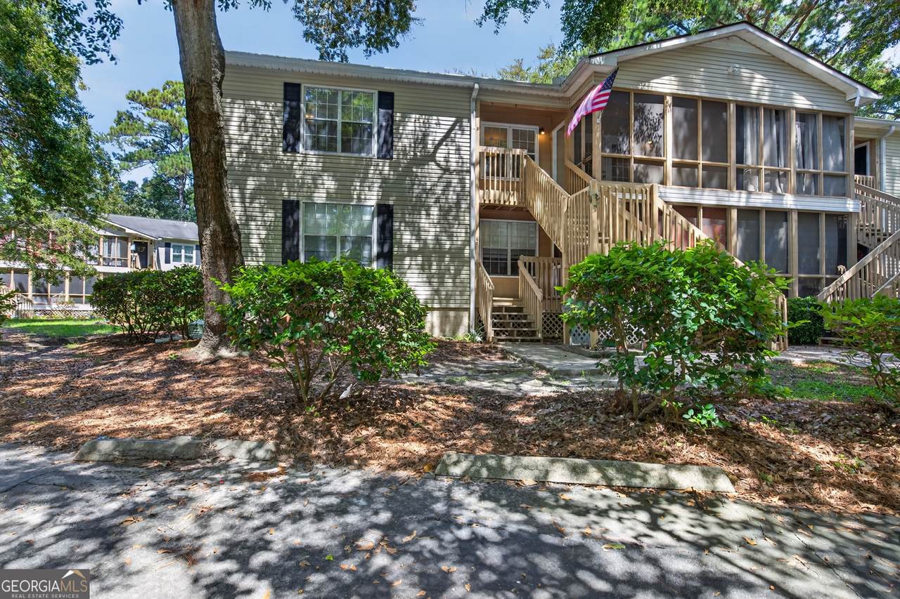401 Cromwell Road - Photo 1