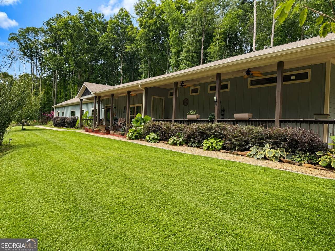 7075 Cascade Palmetto Highway - Photo 1