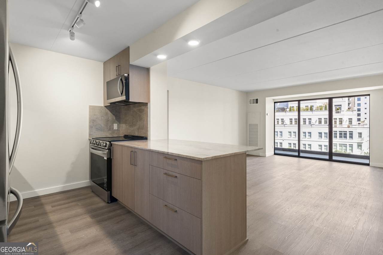 2460 Peachtree Road - Photo 1
