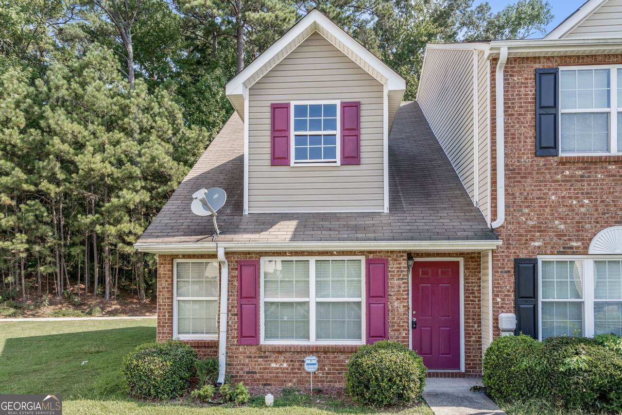 8190 Oakley Circle - Photo 1