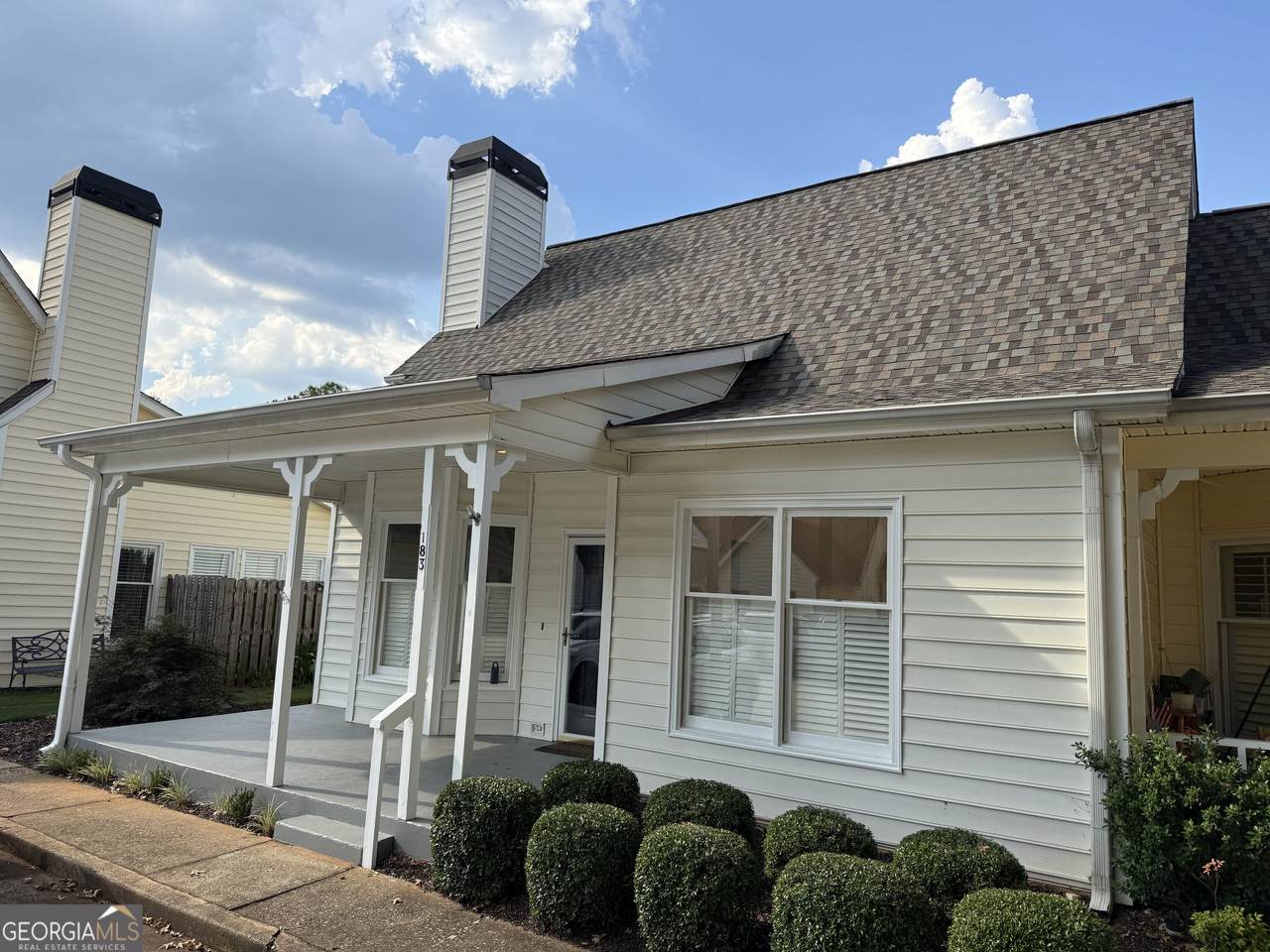 183 Victoria Way - Photo 1