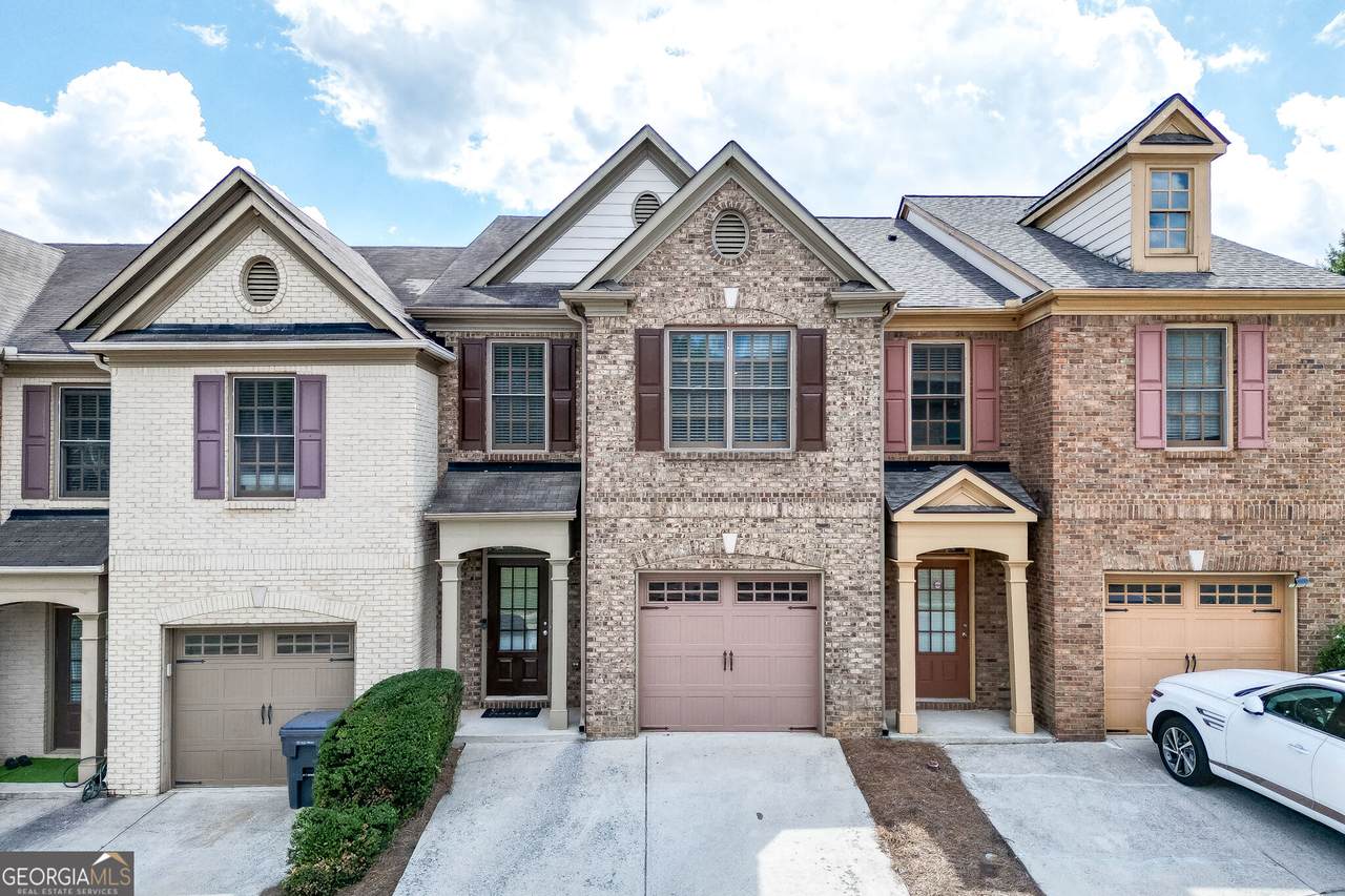 352 Beynon Terrace - Photo 1