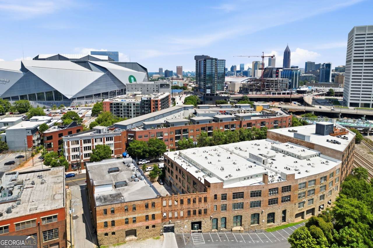 326 Nelson Street - Photo 1