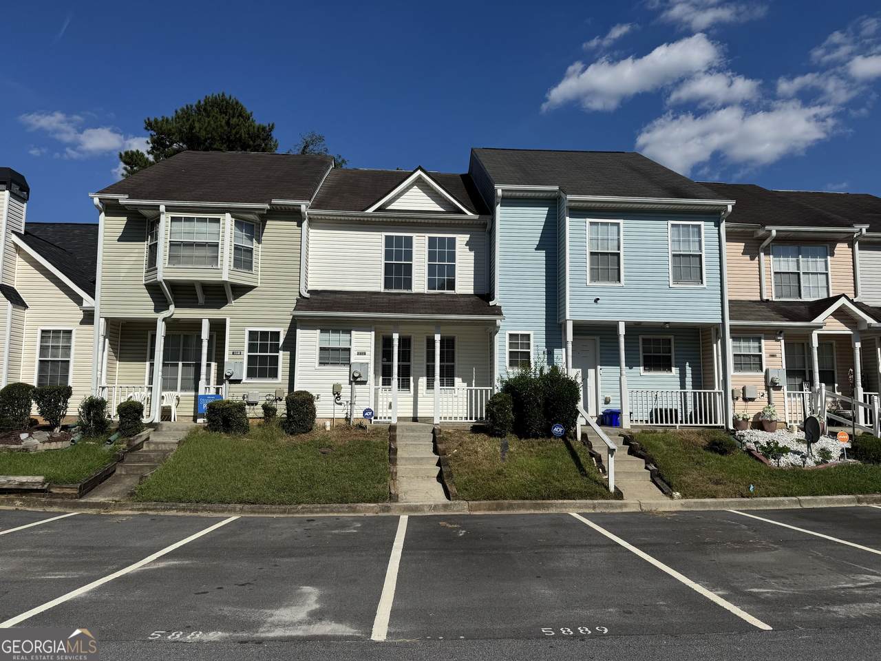 5889 Trent Walk Drive - Photo 1