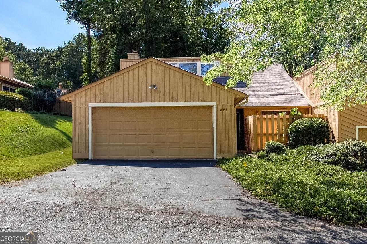 891 Lake Hollow Boulevard - Photo 1