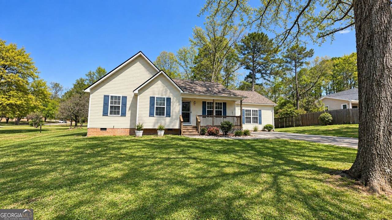 209 David Lake Road - Photo 1