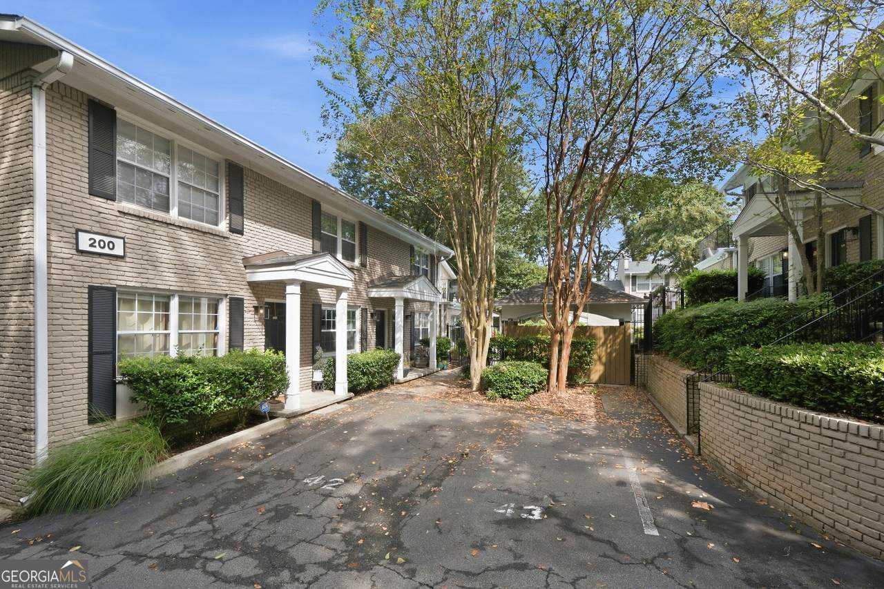 2232 Dunseath Avenue - Photo 1