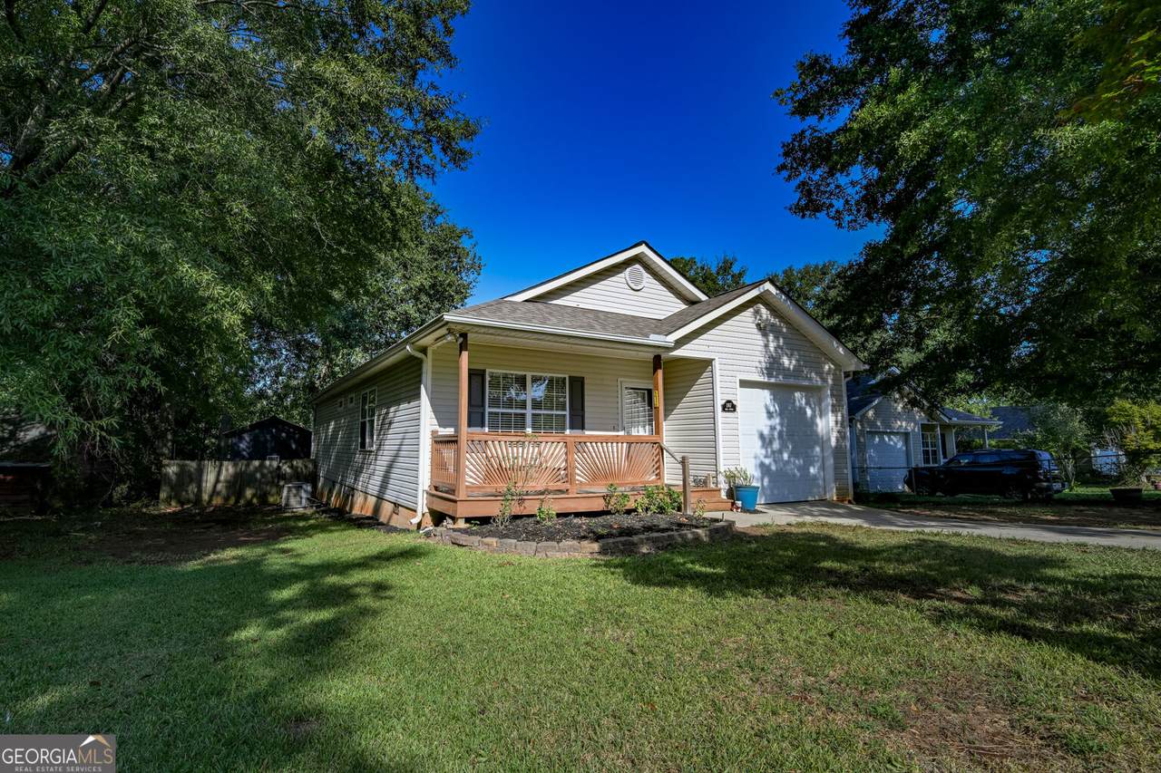 1167 Bell Circle - Photo 1