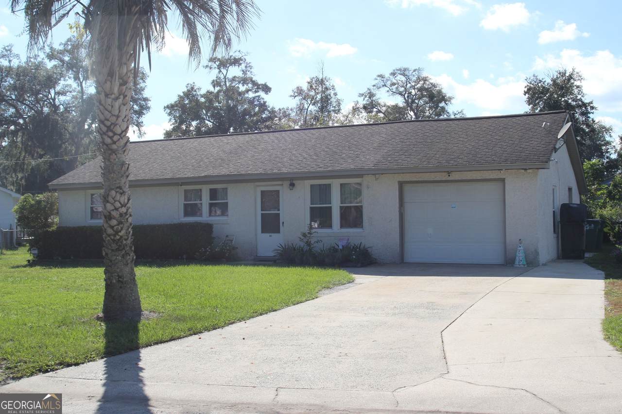 203 Bishop Circle - Photo 1