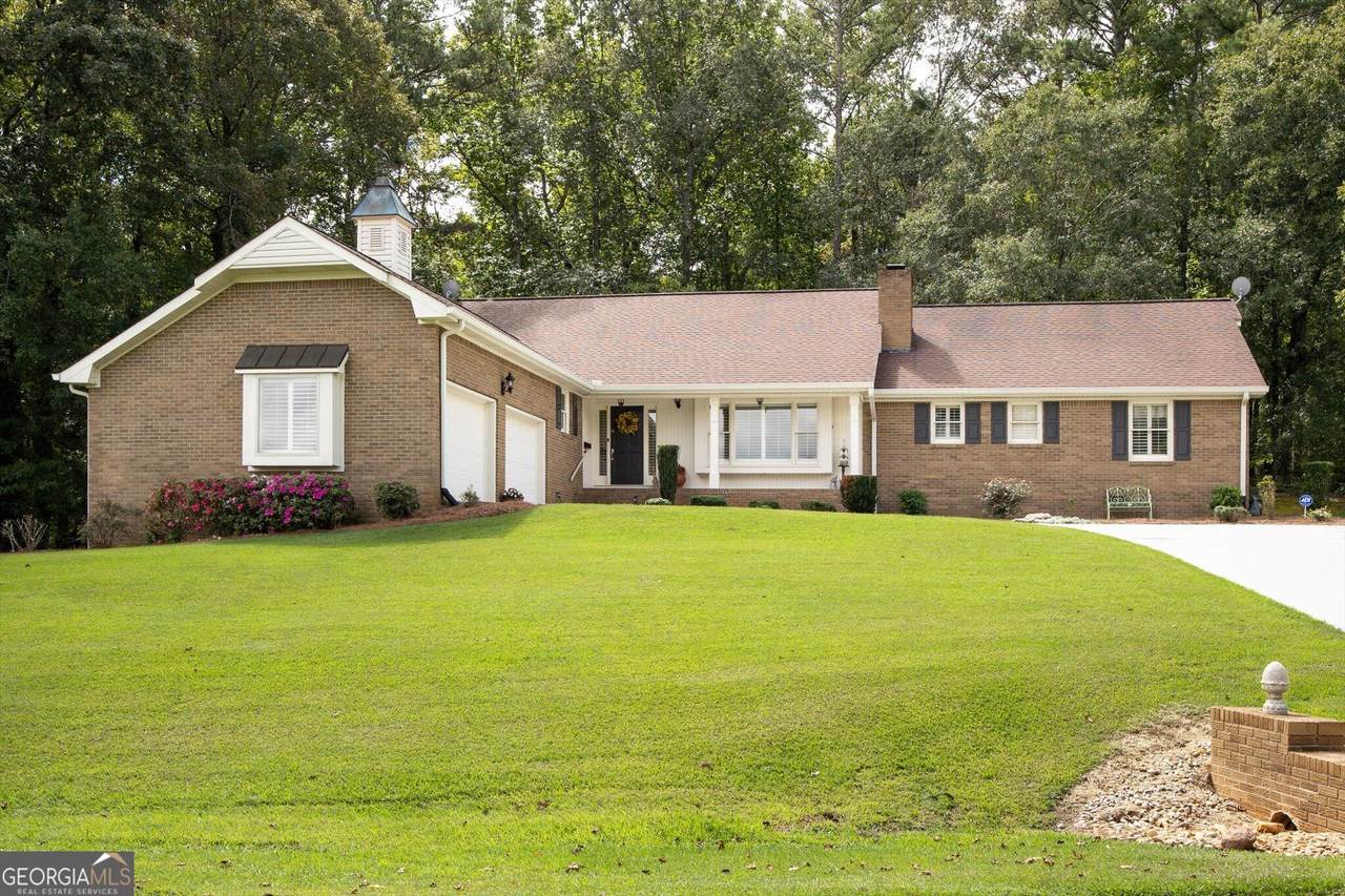 53 Maple Valley Drive - Photo 1