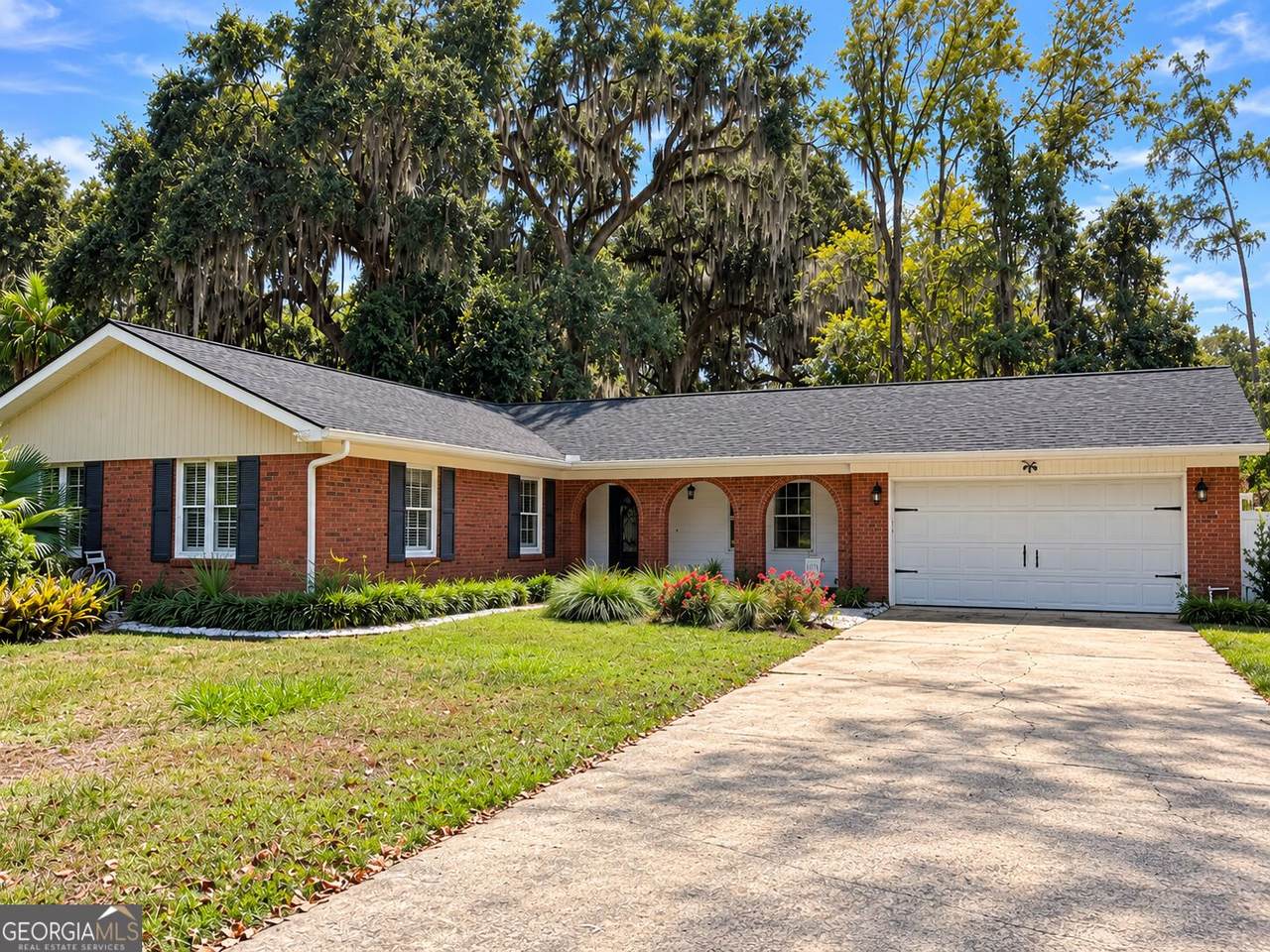 132 Belle Point Parkway - Photo 1