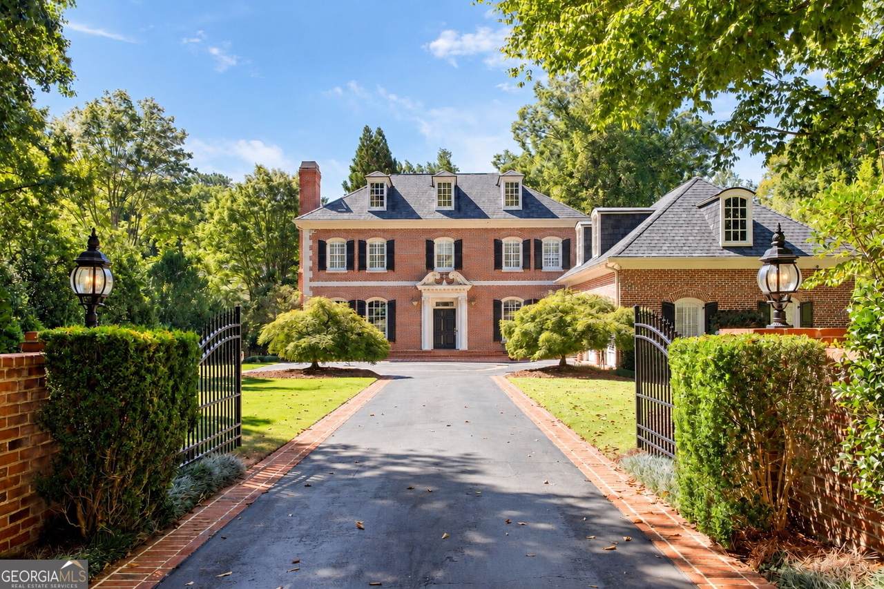 134 Blackland Road - Photo 1