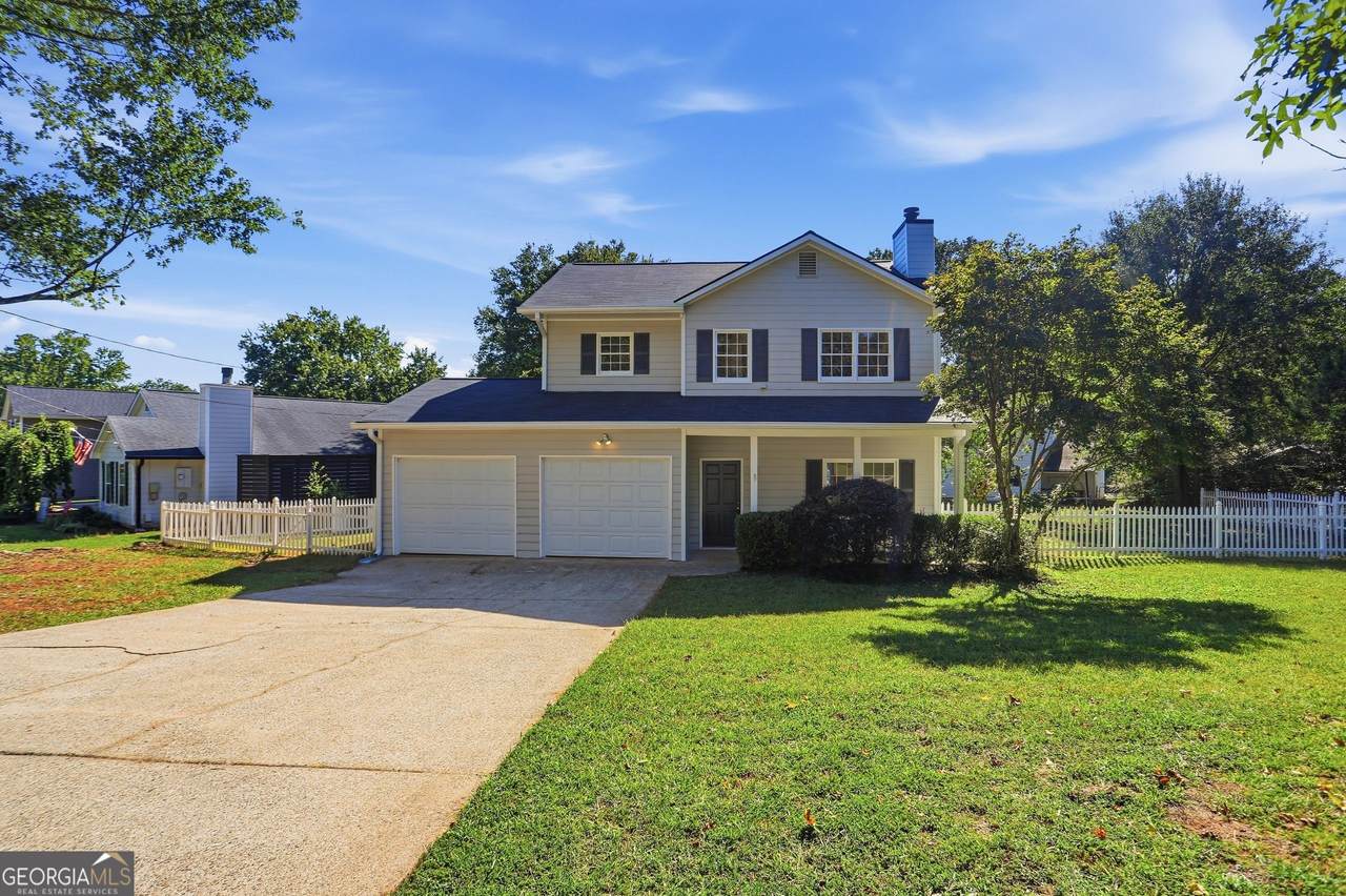 4400 Hidden Meadow Circle - Photo 1