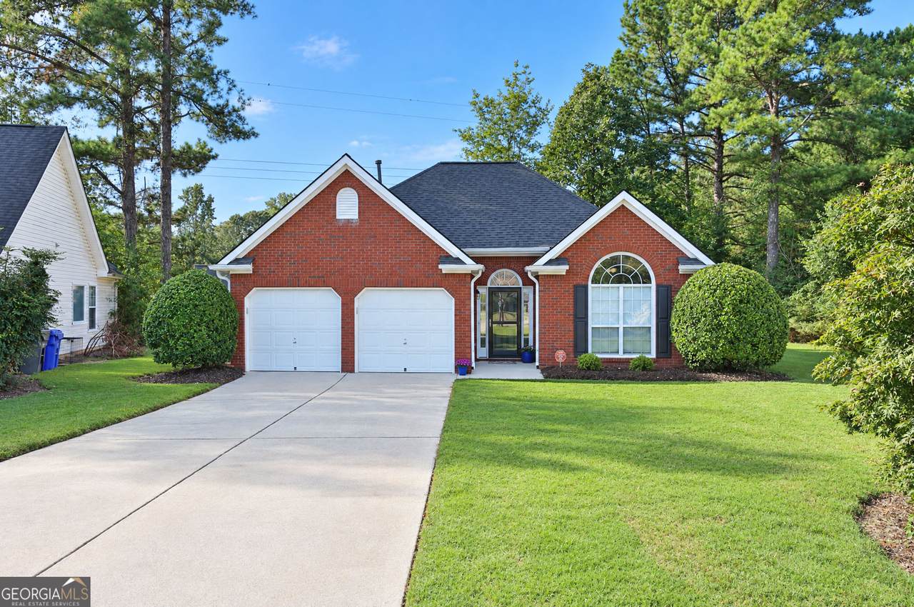 145 Cloverwood Drive - Photo 1