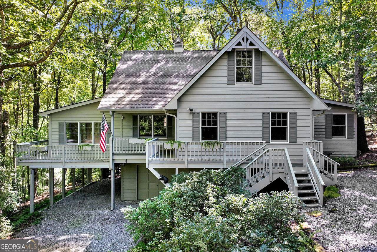 325 Muir Drive - Photo 1