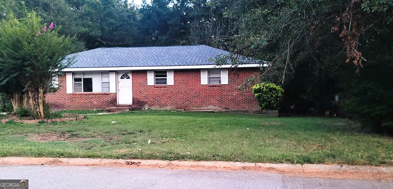 333 Windemere Way - Photo 1