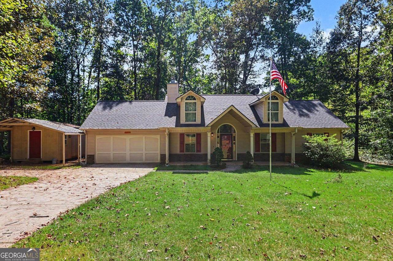 11045 Buchanan Highway - Photo 1