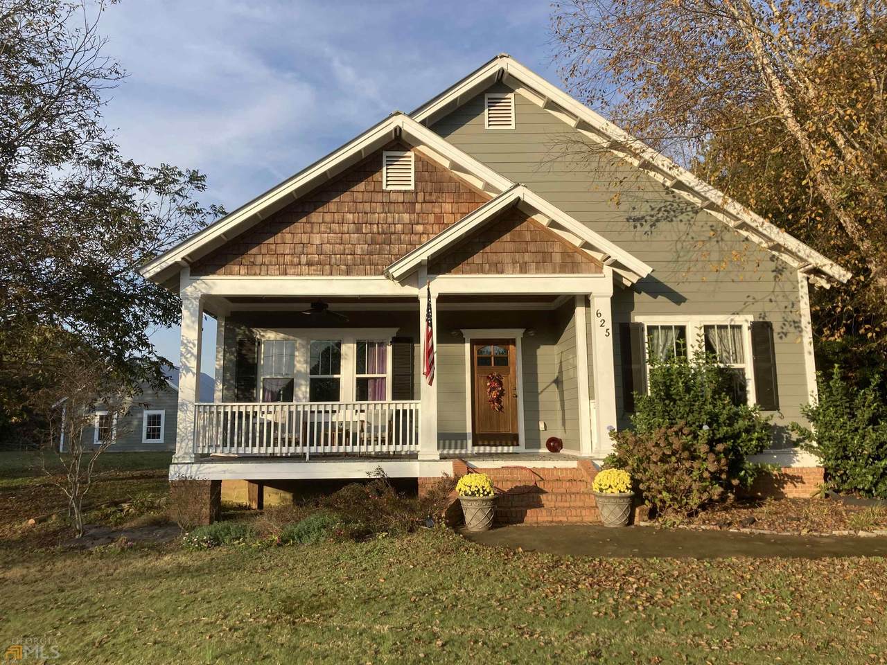 625 Laurel Avenue - Photo 1