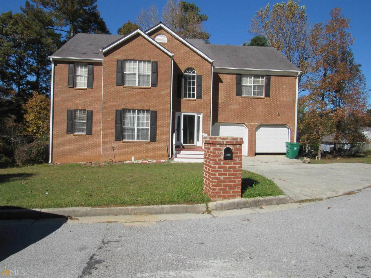 1015 Crooked Creek - Photo 1