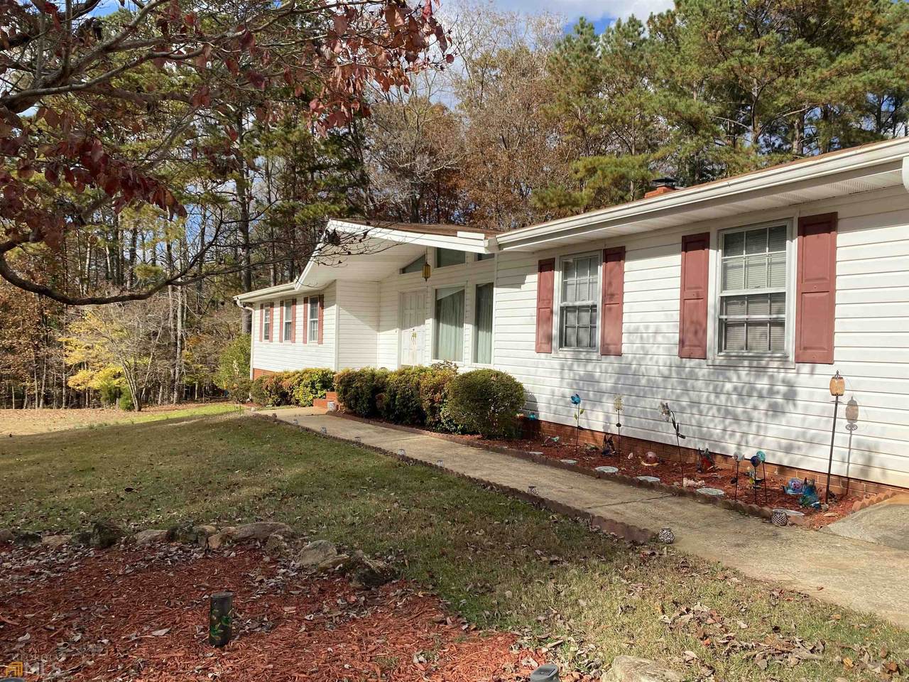 120 Canterbury Lane - Photo 1