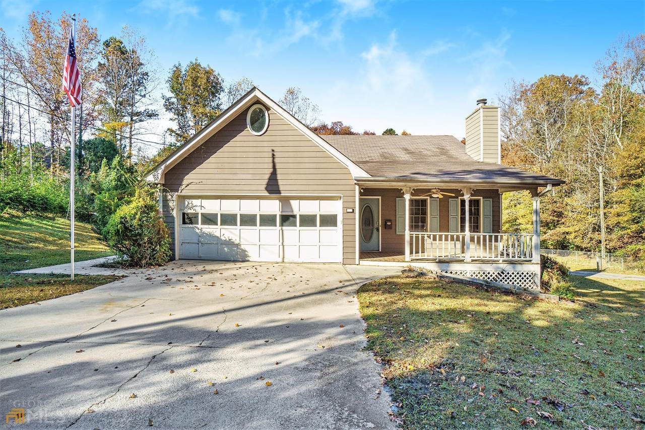 1444 Hillcrest - Photo 1