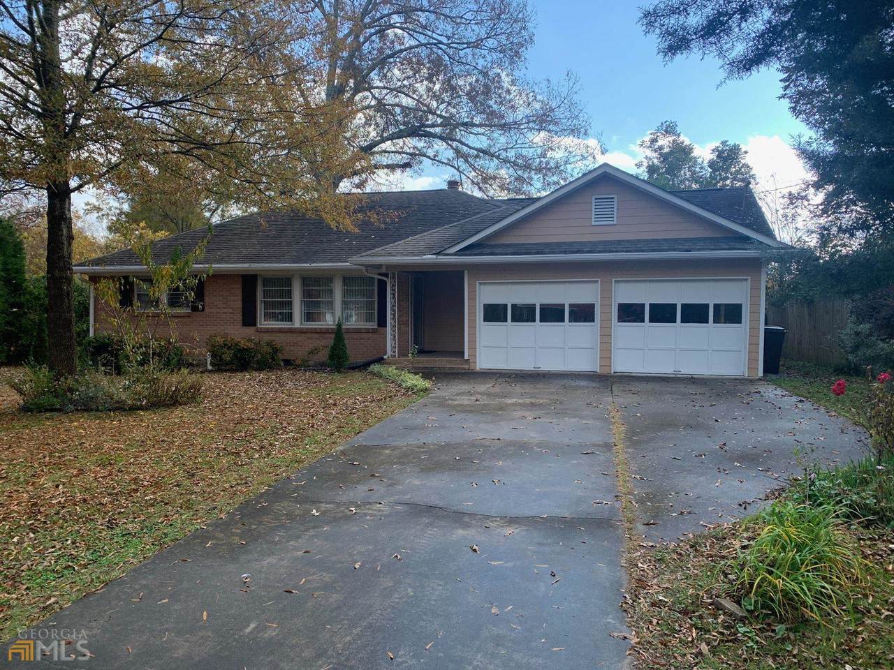 417 Elliott Drive - Photo 1