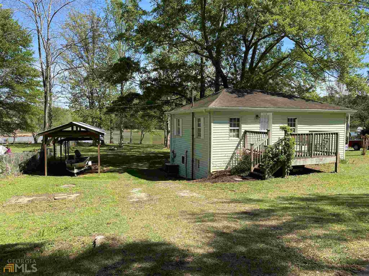 175 Cherokee Drive - Photo 1