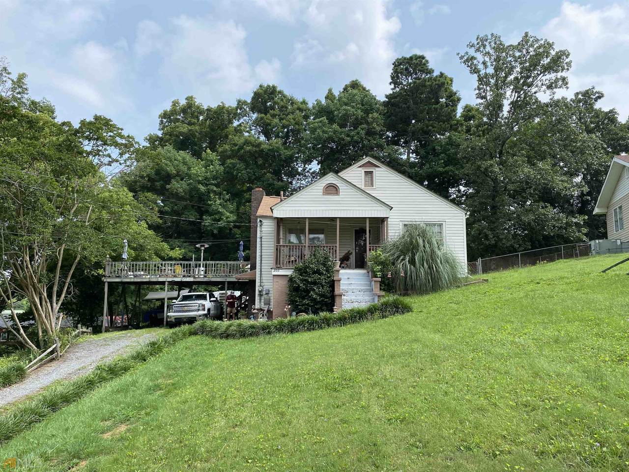 209 Mountain View Drive - Photo 1