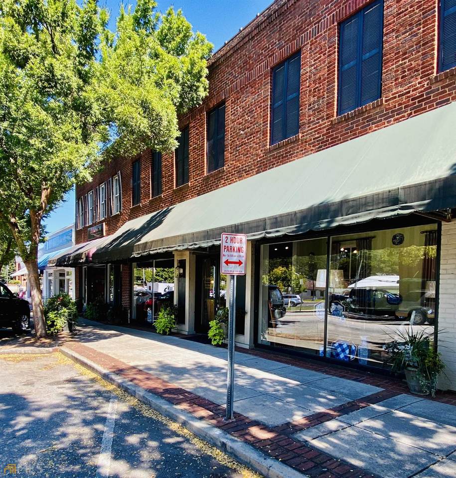 132 N Broad Street - Photo 1