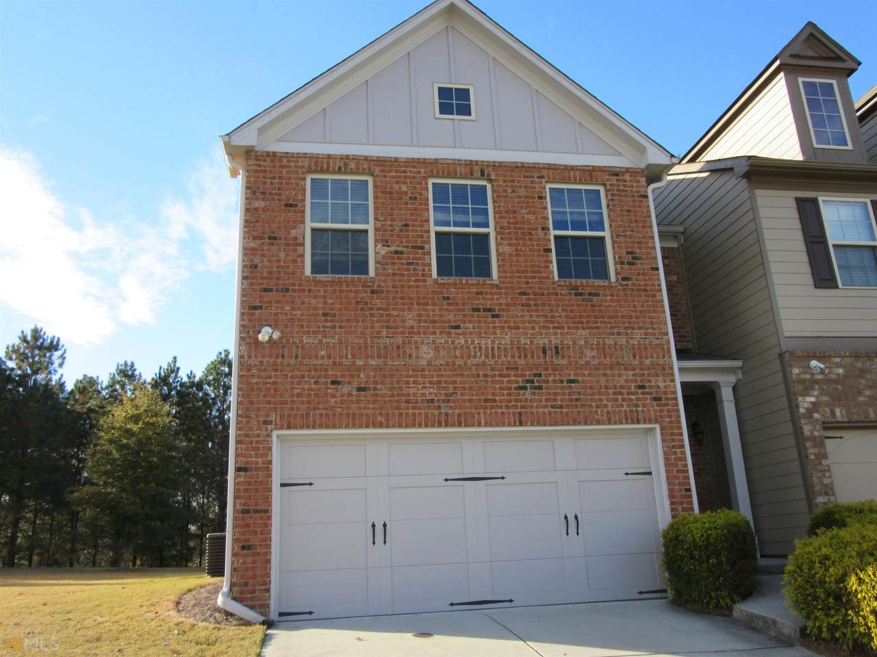 3452 Brockenhurst Drive - Photo 1