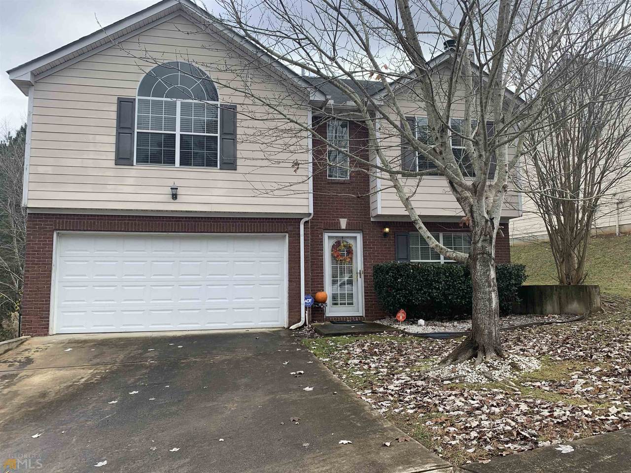 4626 Derby Loop - Photo 1