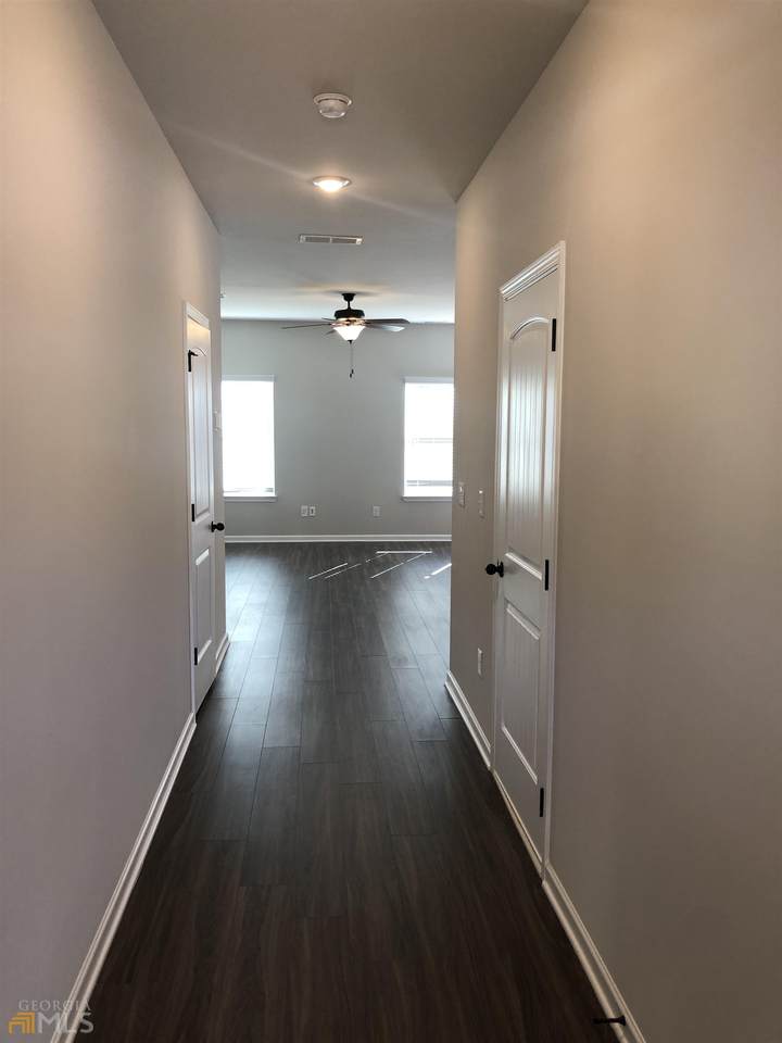 250 Skipjack Court - Photo 1