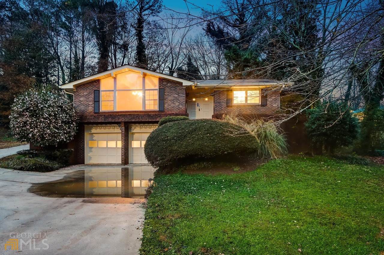 4388 Buckingham - Photo 1