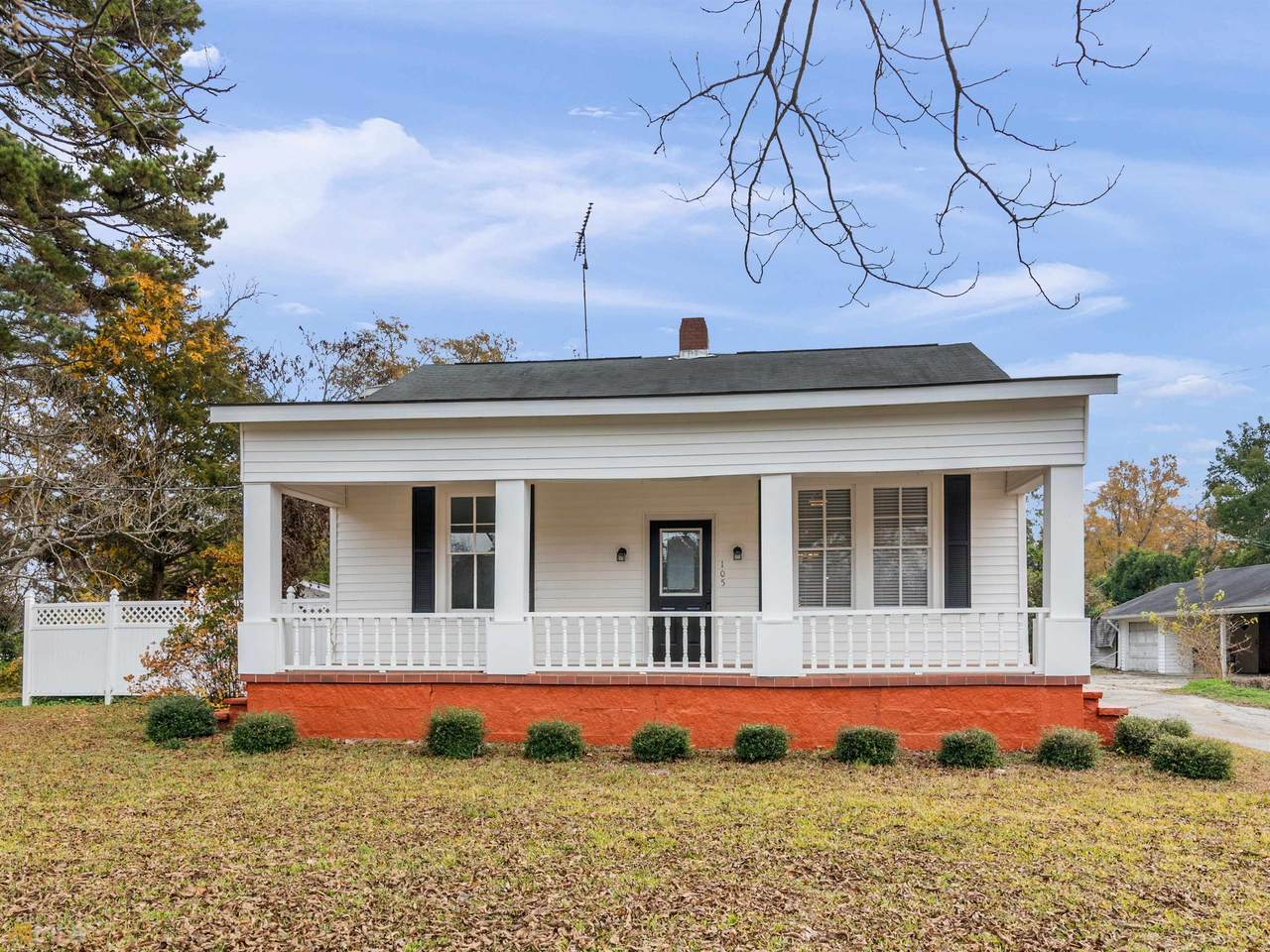 105 Walnut Street - Photo 1