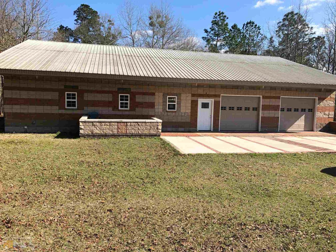 507 Sprayberry Court - Photo 1