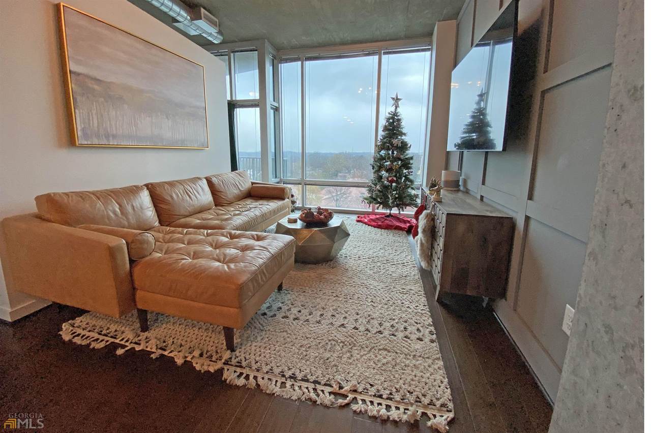 923 Peachtree Street - Photo 1