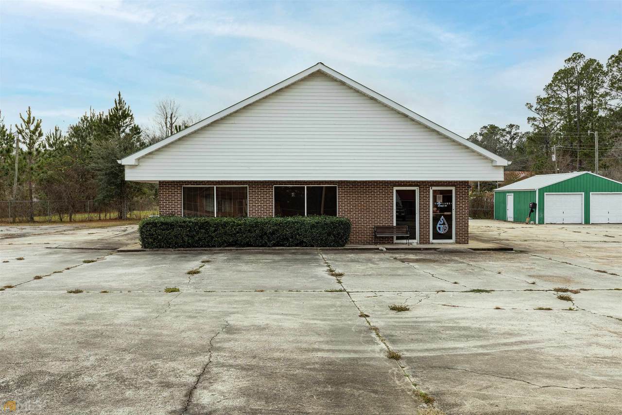 1006 Main - Photo 1