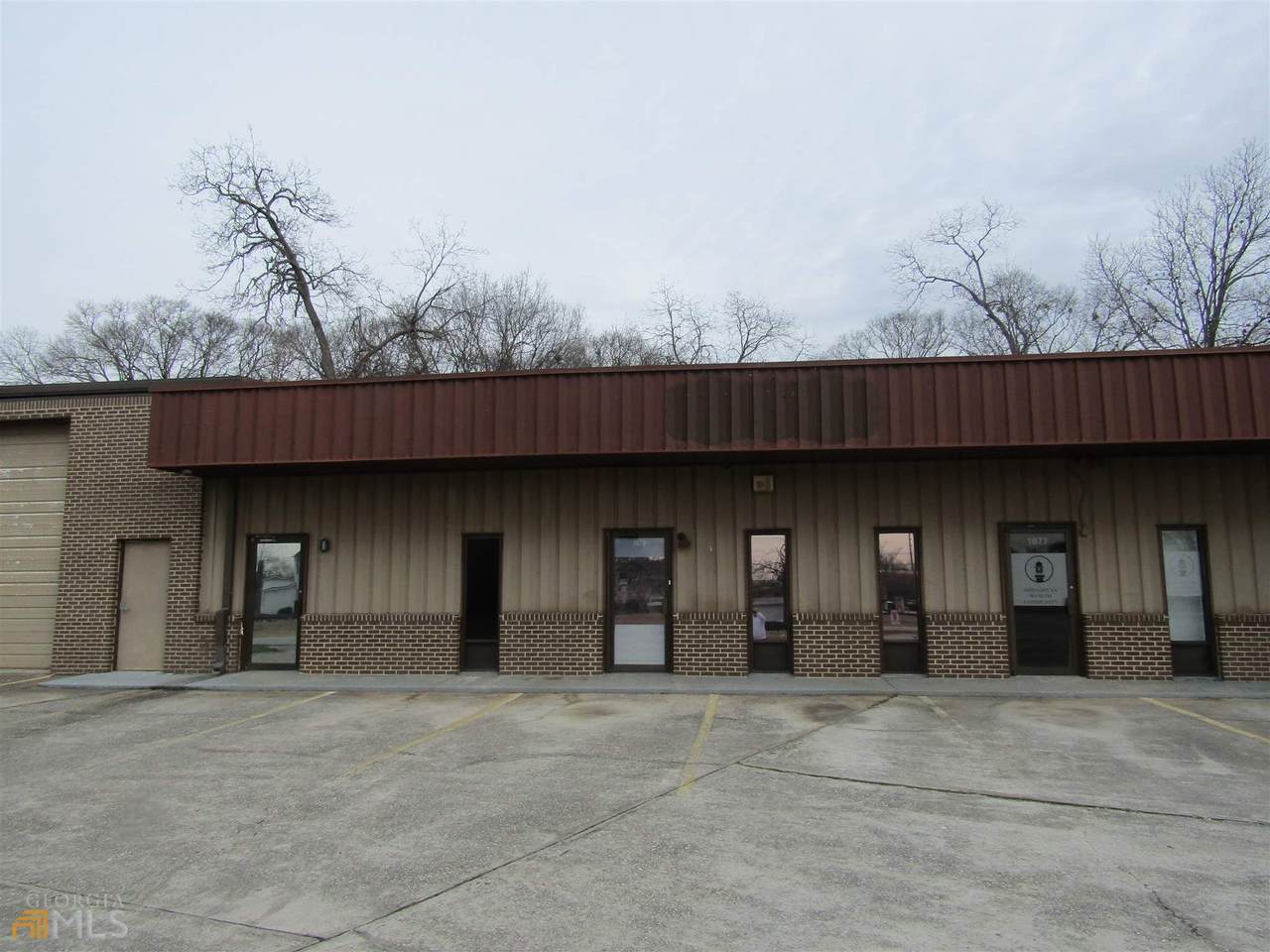 1079 Railroad Street - Photo 1