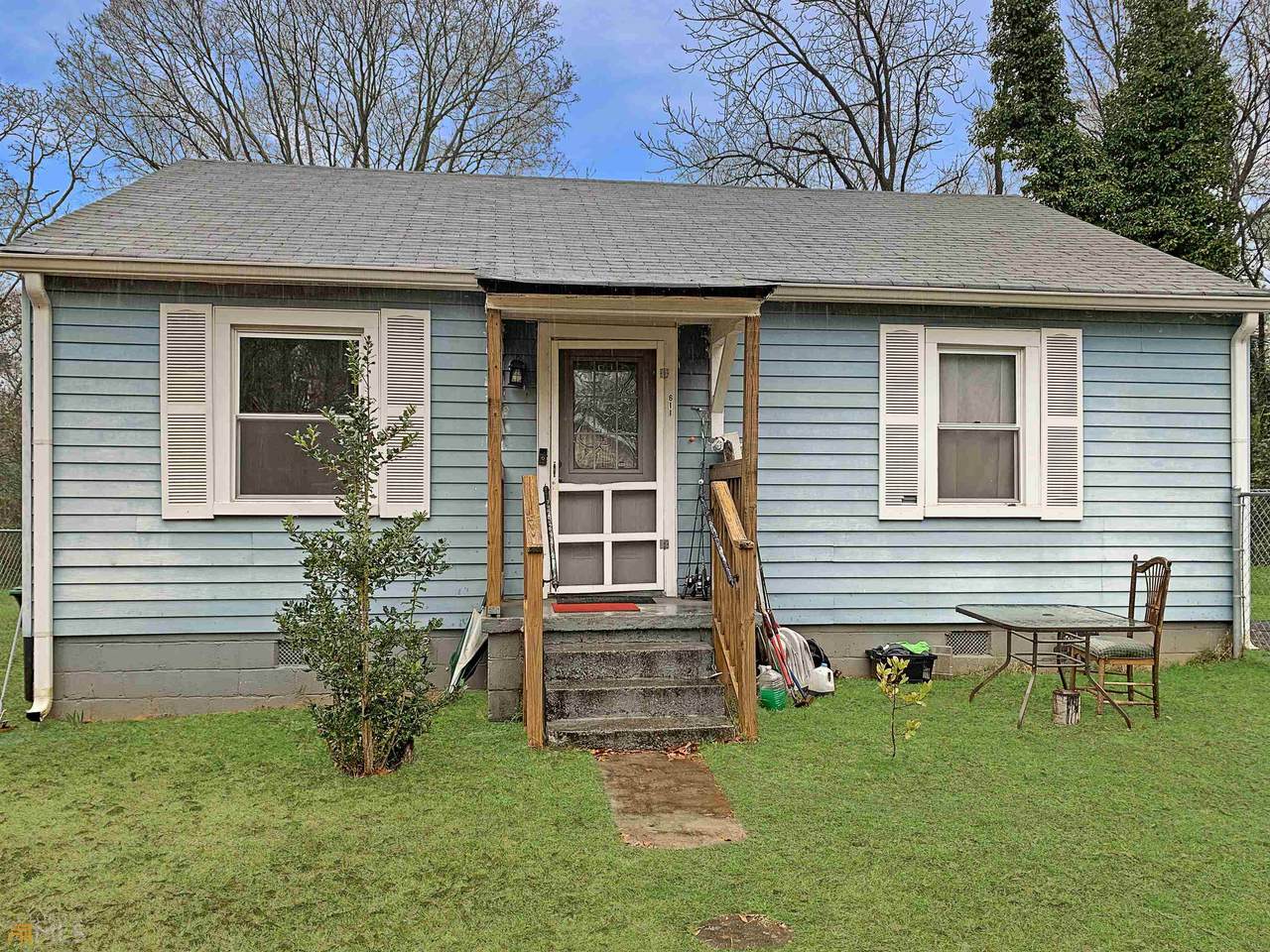 611 Brown Street - Photo 1