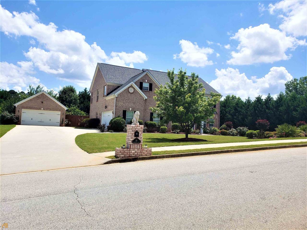 10 Charleston Lane - Photo 1