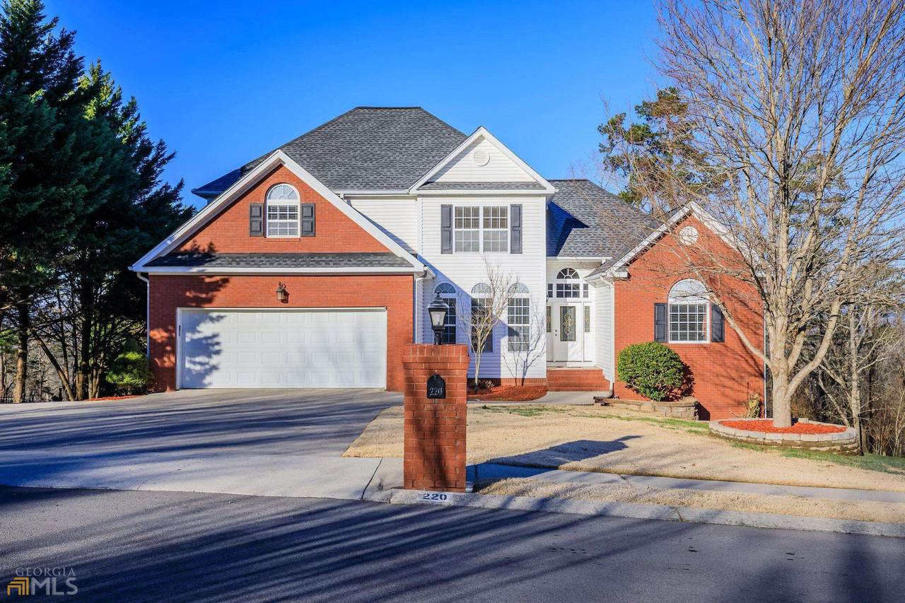 220 Carriage Drive - Photo 1