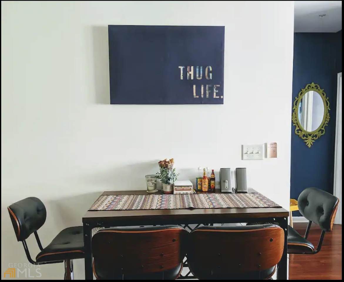 898 Oak Street - Photo 1