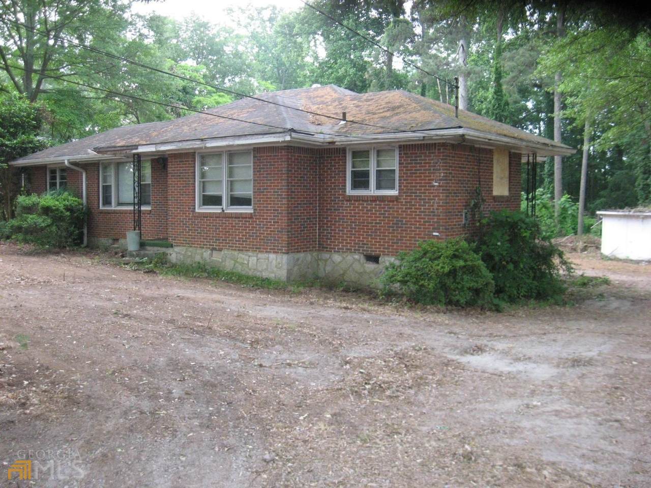 2037 Stone Mountain Lithonia Road - Photo 1
